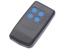Radiocomando ad autoapprendimento